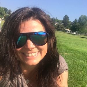 Meet your Posher, Jenny